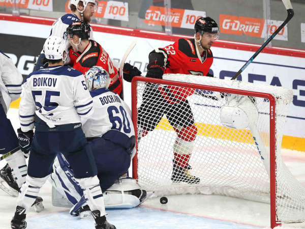 «Авангард» - «Динамо» Москва 4:3. Послематчевая пресс-конференция (ВИДЕО)
«Авангард» - «Динамо» Москва 4:3. Послематчевая пресс-конференция (ВИДЕО)