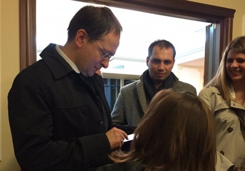 Мединский из Москвы посчитал, сколько людей посетило омский «Эрмитаж-Сибирь» Мединский из Москвы посчитал, сколько людей посетило омский «Эрмитаж-Сибирь»