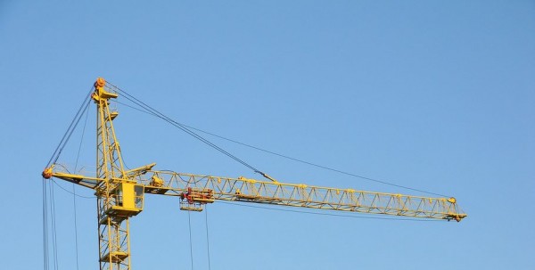 Возле омского цирка строят элитную высотку