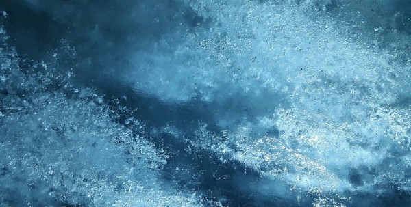 Омичей предупреждают об опасности на водоёмах