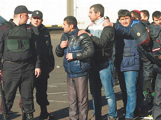 Незаконные мигранты по два года бездельничают в спецприемниках, ожидая выдворения Незаконные мигранты по два года бездельничают в спецприемниках, ожидая выдворения