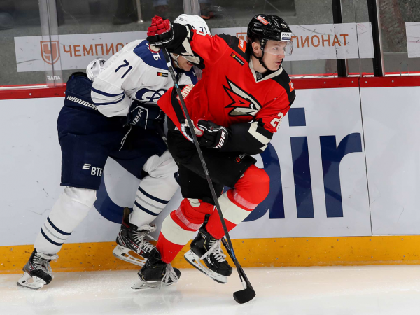 «Авангард» - «Динамо» Москва 4:3. Послематчевая пресс-конференция (ВИДЕО)
«Авангард» - «Динамо» Москва 4:3. Послематчевая пресс-конференция (ВИДЕО)