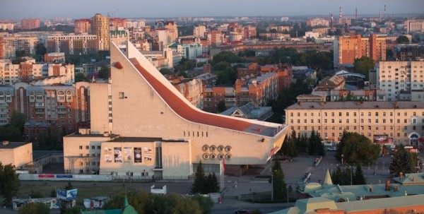 В Музыкальном театре Омска появился пол за 2,5 миллиона рублей