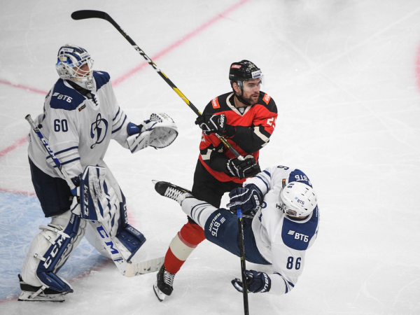 Дубль Бека и фантастический третий период! «Авангард» обыграл «Динамо» Мск перед перерывом
Дубль Бека и фантастический третий период! «Авангард» обыграл «Динамо» Мск перед перерывом