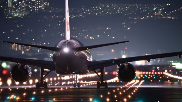 Что делать, если ваш самолёт задержали? Разбираемся с типичными ошибками и компенсациями Что делать, если ваш самолёт задержали? Разбираемся с типичными ошибками и компенсациями