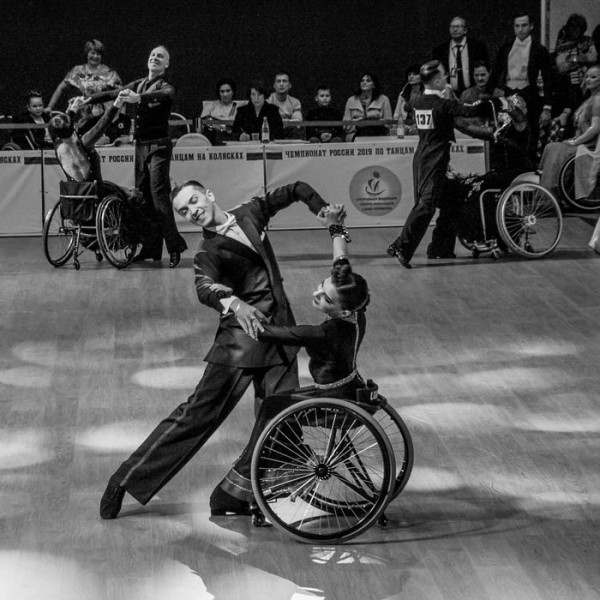 Необычные омские танцоры представят Россию на чемпионате мира Необычные омские танцоры представят Россию на чемпионате мира