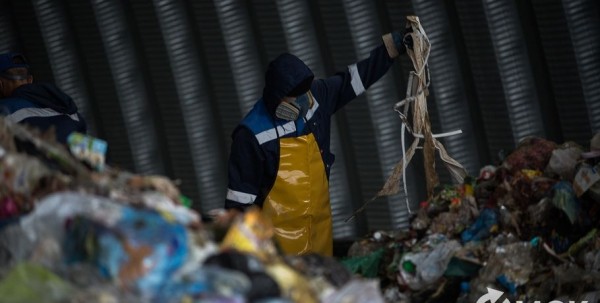 Новые правила расчёта тарифов на мусор на омичах почти не отразятся - эксперт