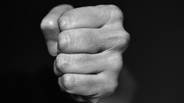 Омич, убивший бизнес-партнера, попытался свалить вину на скользкий лед Омич, убивший бизнес-партнера, попытался свалить вину на скользкий лед