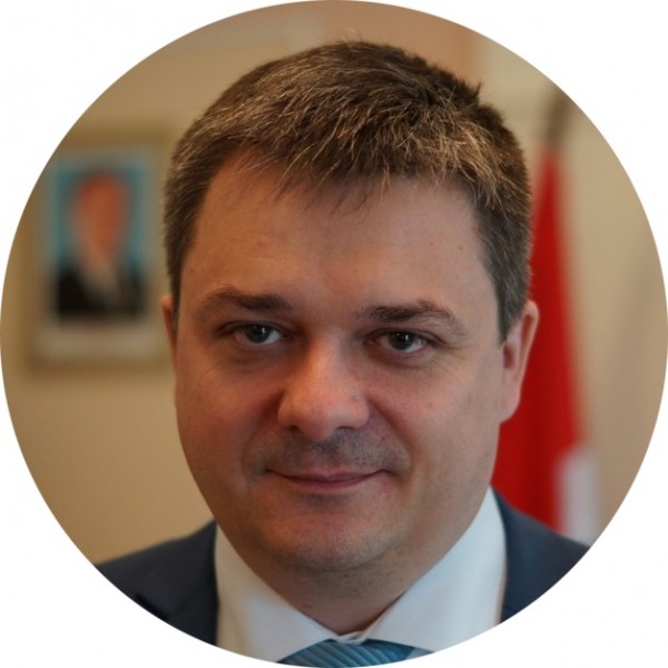 "Они заинтересованы в нас, а мы - в них". Омские бизнесмены рассказывают о поездке в Китай "Они заинтересованы в нас, а мы - в них". Омские бизнесмены рассказывают о поездке в Китай