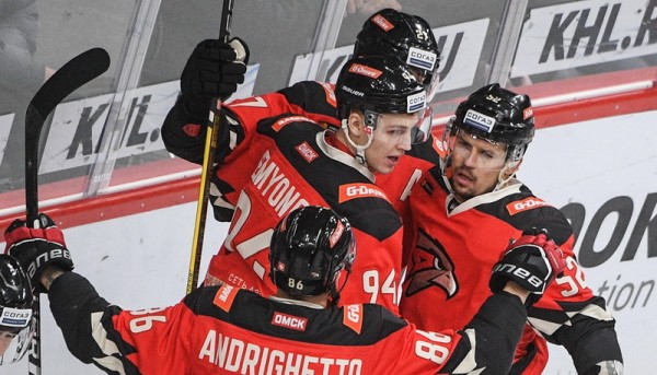 Дубль Бека и фантастический третий период! «Авангард» обыграл «Динамо» Мск перед перерывом
Дубль Бека и фантастический третий период! «Авангард» обыграл «Динамо» Мск перед перерывом