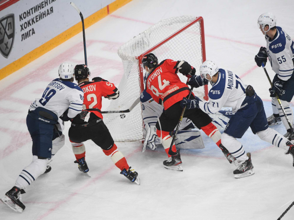 Дубль Бека и фантастический третий период! «Авангард» обыграл «Динамо» Мск перед перерывом
Дубль Бека и фантастический третий период! «Авангард» обыграл «Динамо» Мск перед перерывом