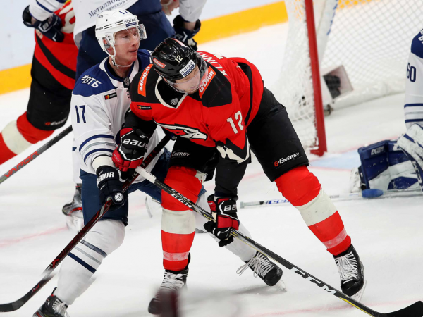 «Авангард» - «Динамо» Москва 4:3. Послематчевая пресс-конференция (ВИДЕО)
«Авангард» - «Динамо» Москва 4:3. Послематчевая пресс-конференция (ВИДЕО)