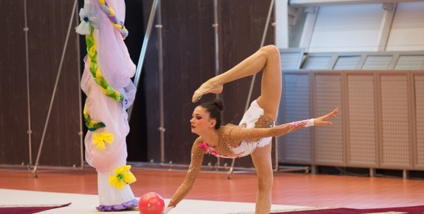 В Омск приедут прославленные гимнастки Канаева и Шугурова
