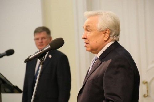 Бывшие и нынешние: Горсовет отпраздновал юбилей и принял поздравления