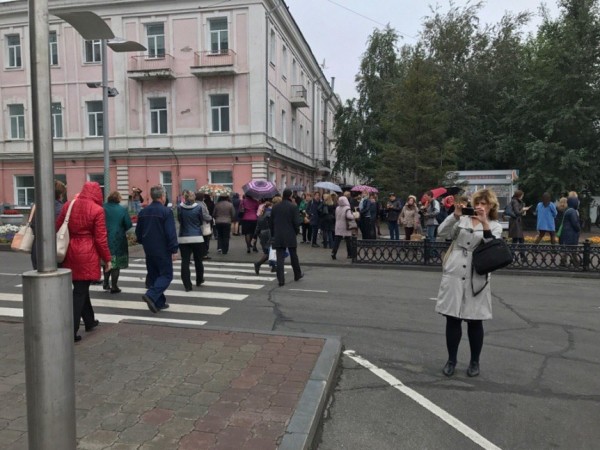 Фролов отказался покидать мэрию во время эвакуации