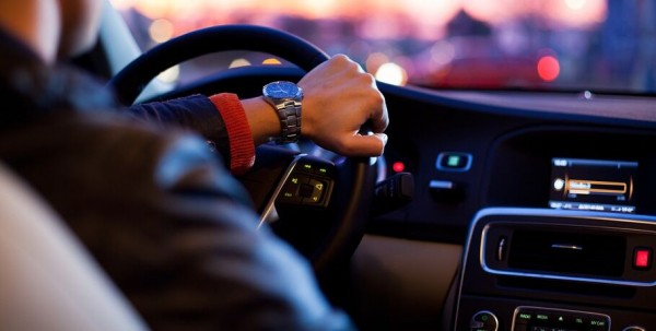 Омич "заплатил" за поездку на попутке 22 тысячи рублей