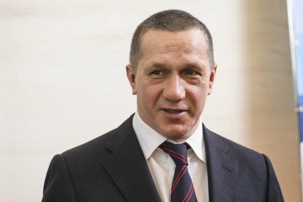 Правительство на колесах: на чем ездит высшее руководство страны?