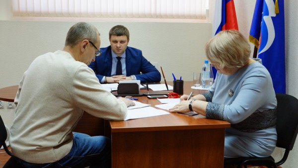 Вице-губернатор Омской области заявил, что не&nbsp;в&nbsp;силах разобраться с&nbsp;маршрутками 