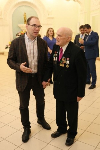 Бывшие и нынешние: Горсовет отпраздновал юбилей и принял поздравления