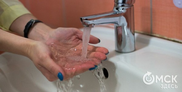 Ремонтники оставят без воды жильё и торговый центр в Омске