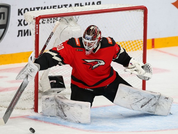 Омский "Авангард" продлил контракт с Бобковым Омский "Авангард" продлил контракт с Бобковым