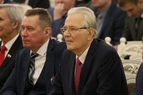 Бывшие и нынешние: Горсовет отпраздновал юбилей и принял поздравления