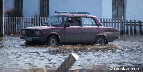 Омская область потратит 2 млрд рублей на затапливаемые дороги
