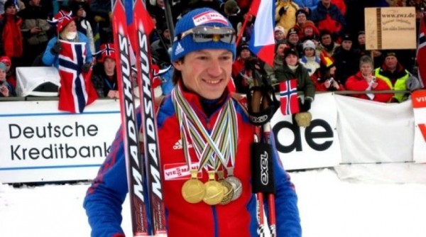 Трехкратный чемпион мира по биатлону проведет в Омске донорскую акцию