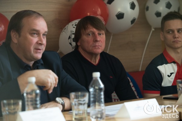 Руководители омского "Иртыша" пытаются сохранить костяк команды