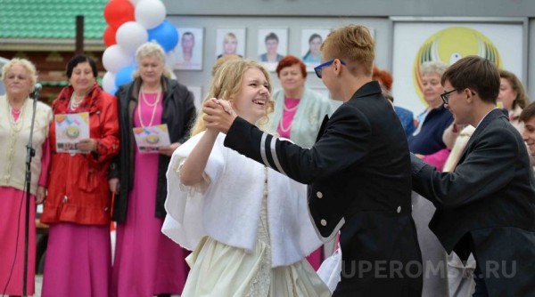 Нежинский геронтологический центр Омска встретил 50-летие