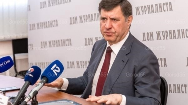 Жена Сергея Калинина и депутат Госдумы Голушко разделили пополам ХК «Акция» 