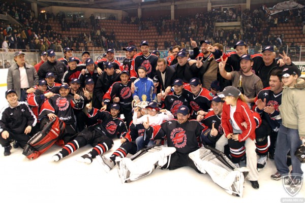 
        С днем рождения, тренер!
      