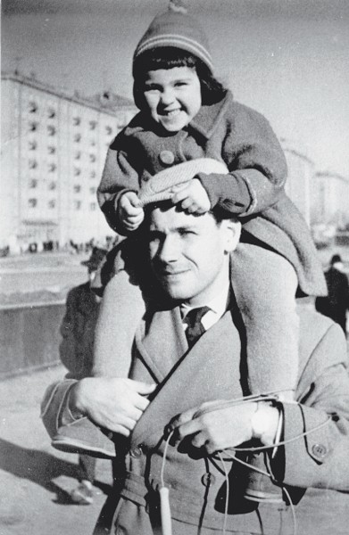 Дочь товарища Лукьянова ушла в оппозицию: "Вина народа не доказана" Дочь товарища Лукьянова ушла в оппозицию: "Вина народа не доказана"