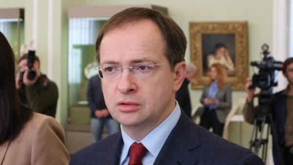 Отставку Мединского в федеральном минкульте встретили овациями (Видео) 