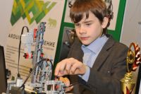 Омские школьники смогут получить крупные гранты