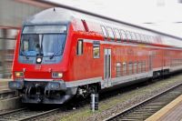 Лучшим врачом десятилетия стал омич Александр Дерюшев Лучшим врачом десятилетия стал омич Александр Дерюшев