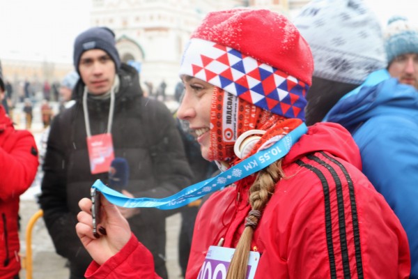 Моцарт и обнаженный Дед Мороз: самые яркие бегуны Рождественского полумарафона 