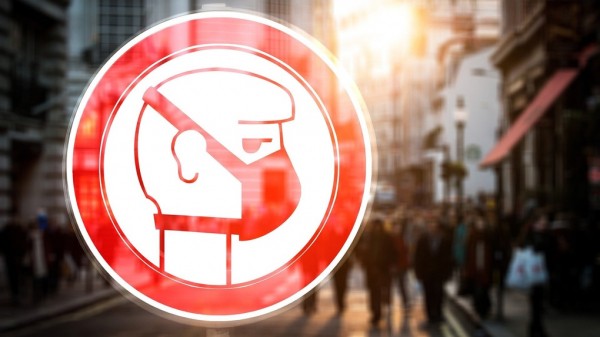 Двое зараженных, задержки доставок AliExpress и отмена занятий в школах: коронавирус добрался до России