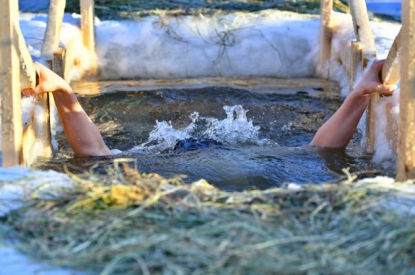 В крещенские купели окунулись более 8000 омичей