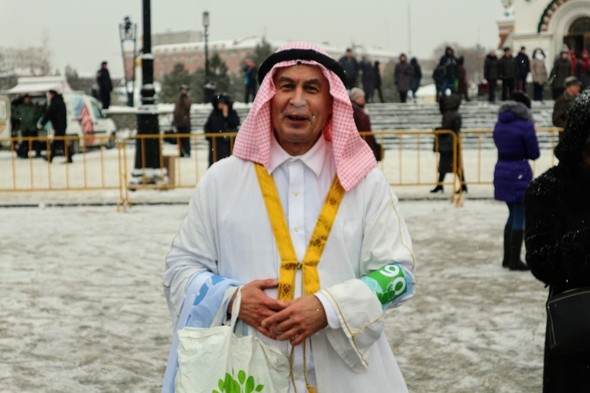 Моцарт и обнаженный Дед Мороз: самые яркие бегуны Рождественского полумарафона 