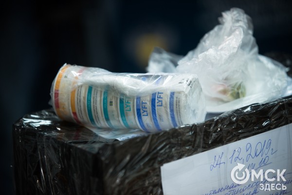 В Омске изъяли 723 пачки опасных никотиновых саше, на которые подсаживаются дети