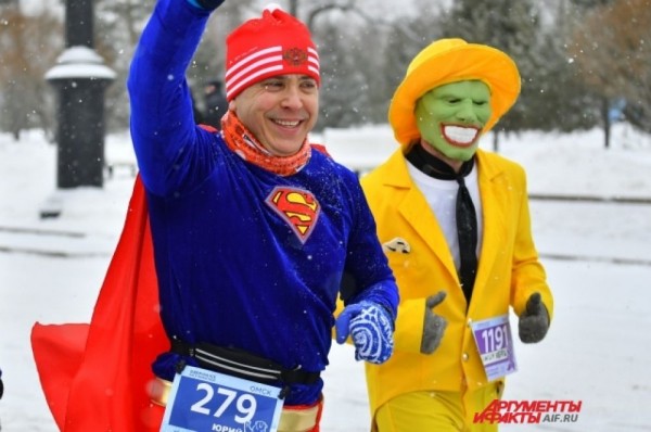 Рождественский полумарафон прошёл в Омске в 29-й раз