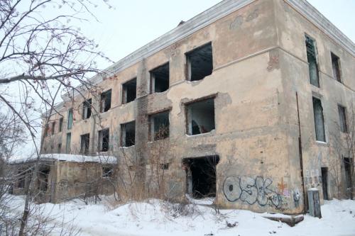 Руины и тлен: корреспонденты БК55 прогулялись по заброшенным зданиям Омска