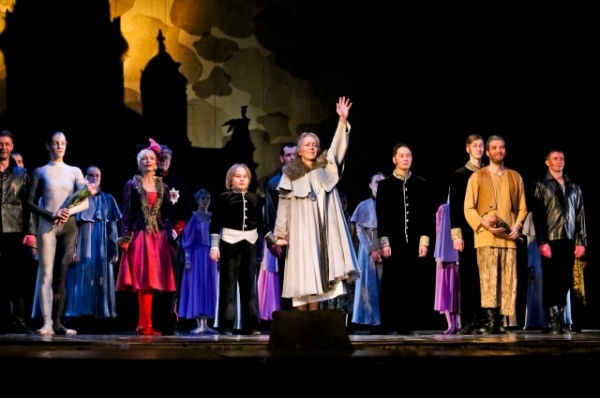 На сцене омского музтеатра станцуют самый титулованный спектакль – «Шинель»