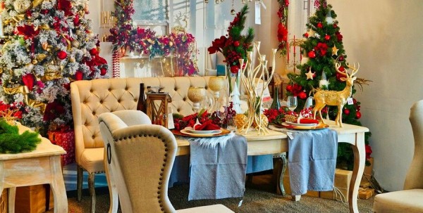 "Голодны глаза, а не желудок". Эксперт о правильном питании в новогоднюю ночь