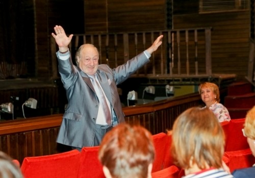 Коллектив Музтеатра жалуется Трофимову на директора Бут: «Заберите ее себе в министерство, нам не жалко»