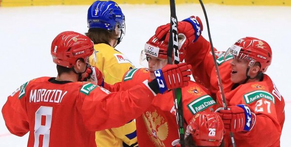 Тренер российской сборной об омском хоккеисте: вратарь должен выручать в таких матчах Тренер российской сборной об омском хоккеисте: вратарь должен выручать в таких матчах