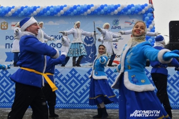 Рождественский полумарафон прошёл в Омске в 29-й раз