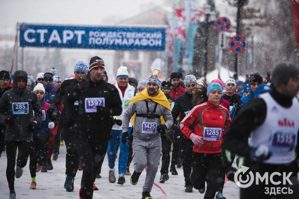Победителями 29-го Рождественского полумарафона стали Михаил Кульков и Мария Дружина