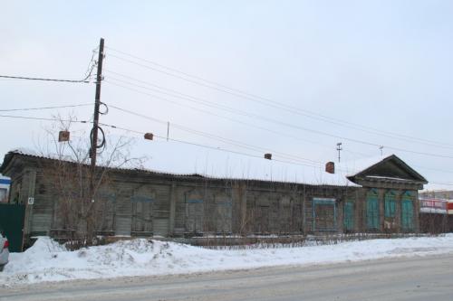 Руины и тлен: корреспонденты БК55 прогулялись по заброшенным зданиям Омска